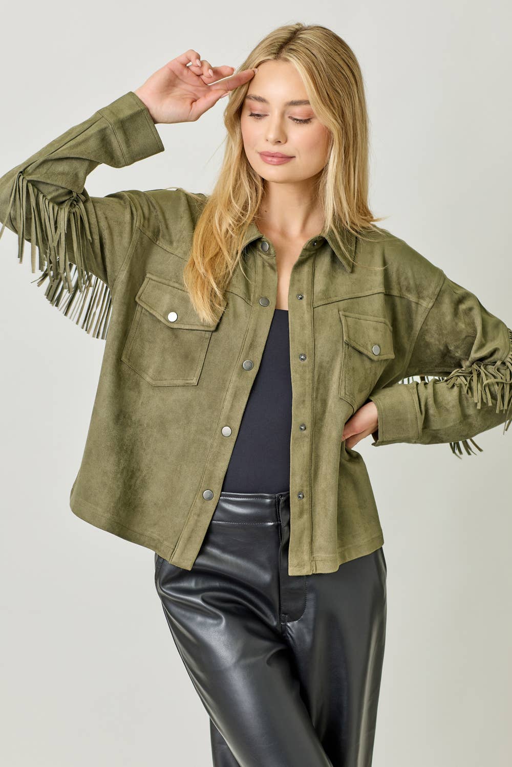 Mystree - Vendita all'ingrosso Giacca a camicia - Donna - 20609 Giacca Camicia in Suede con Dettaglio sul Retro a Frange42