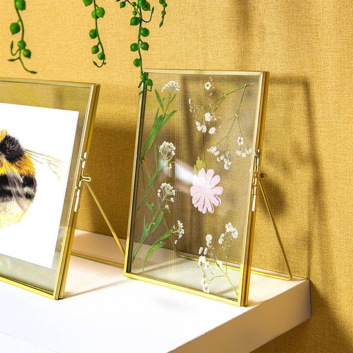 Rinkit Ltd - Wholesale Picture Frame - 6" x 8" Standing Metal Photo Frame - by Nicola Spring1