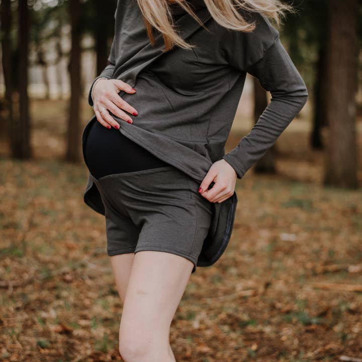 Pantaloncini da jogging premaman Nadia - Antracite per la vendita all'ingrosso da parte di New Genes Maternity