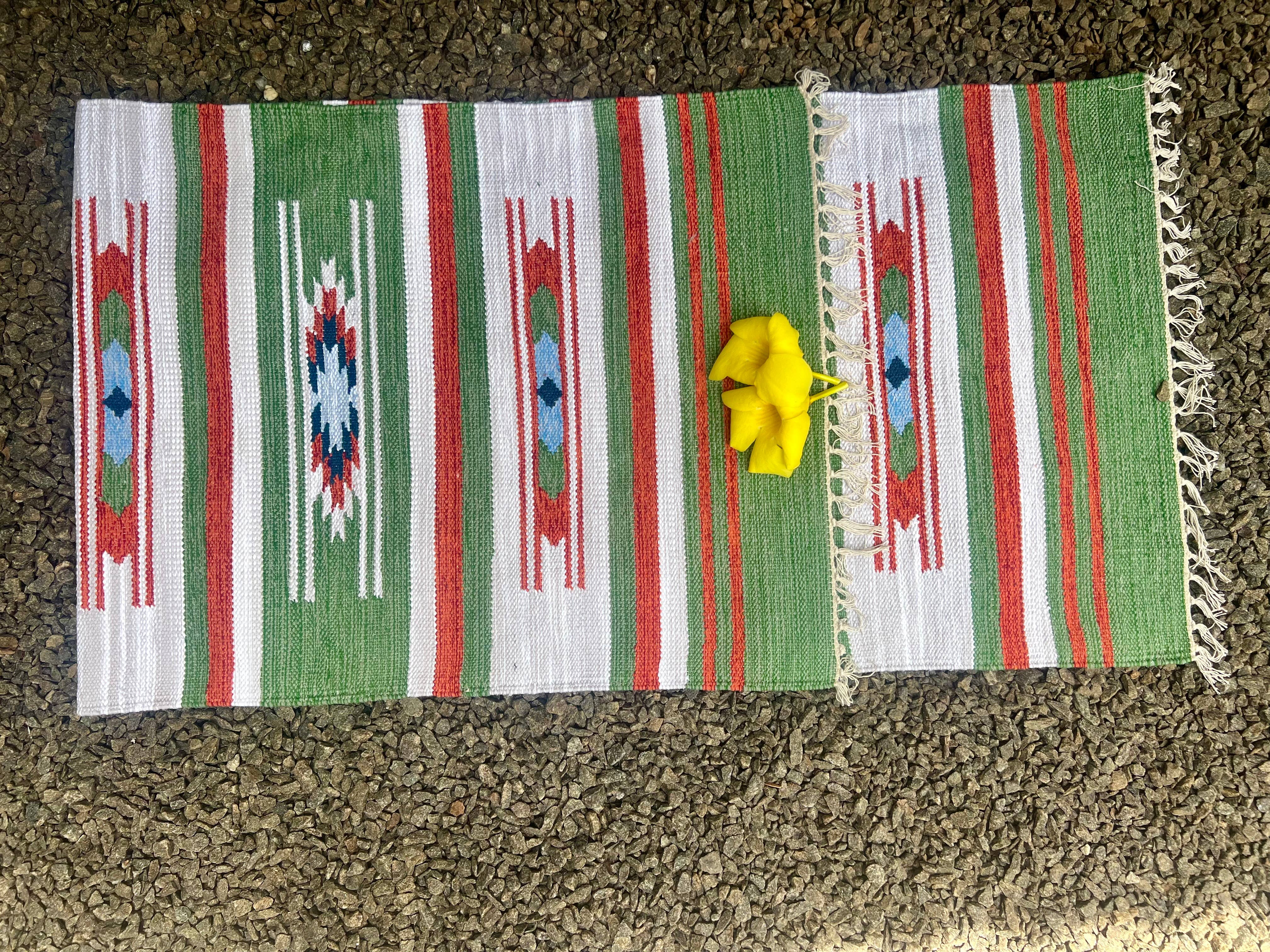 Green Frog India – wholesale Yoga mat – Handwoven Yoga Mat From Natural Cotton and Dyes9