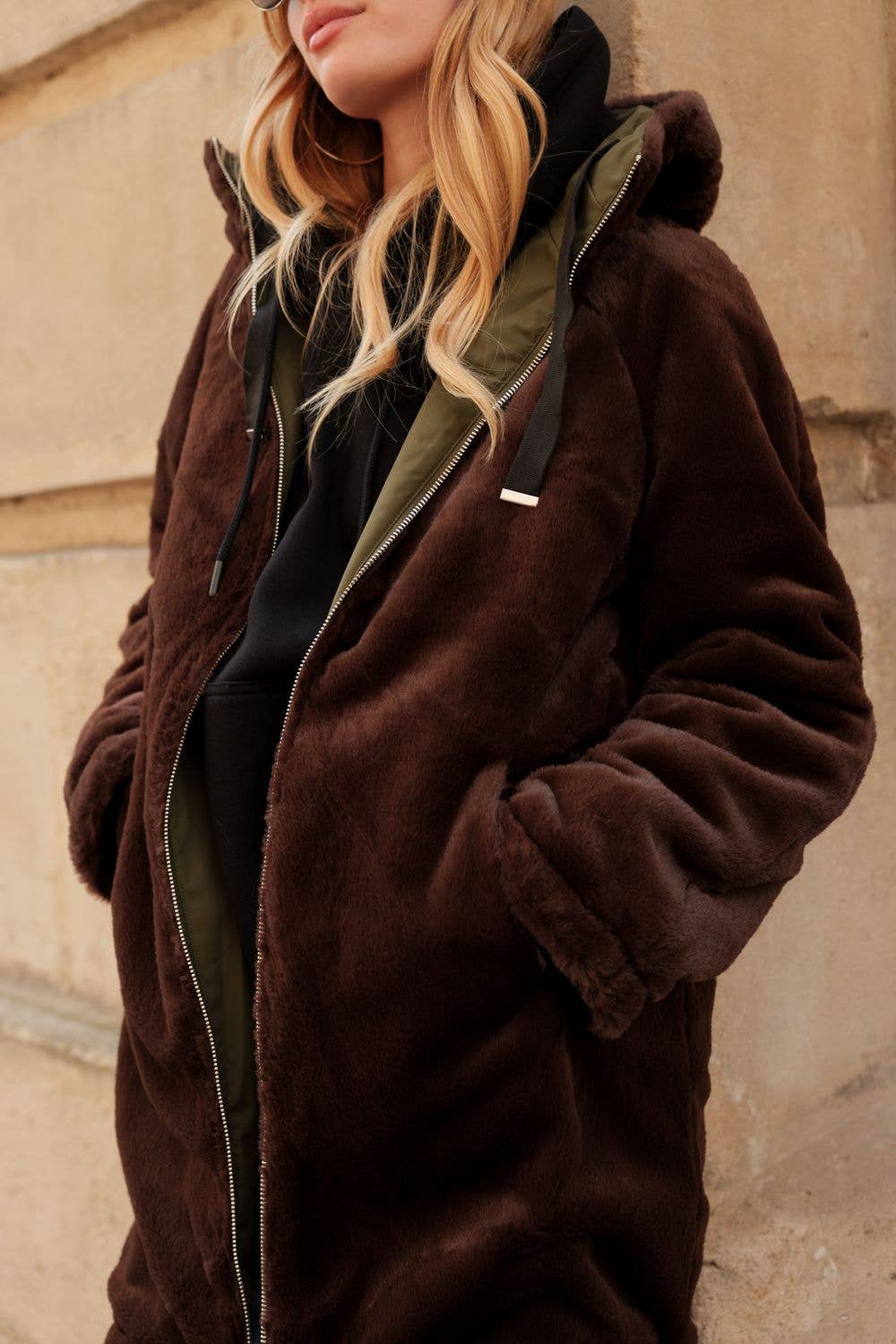 Attrait Paris - Wholesale Parka - Women's - Long hooded parka, reversible fur (Copy)2