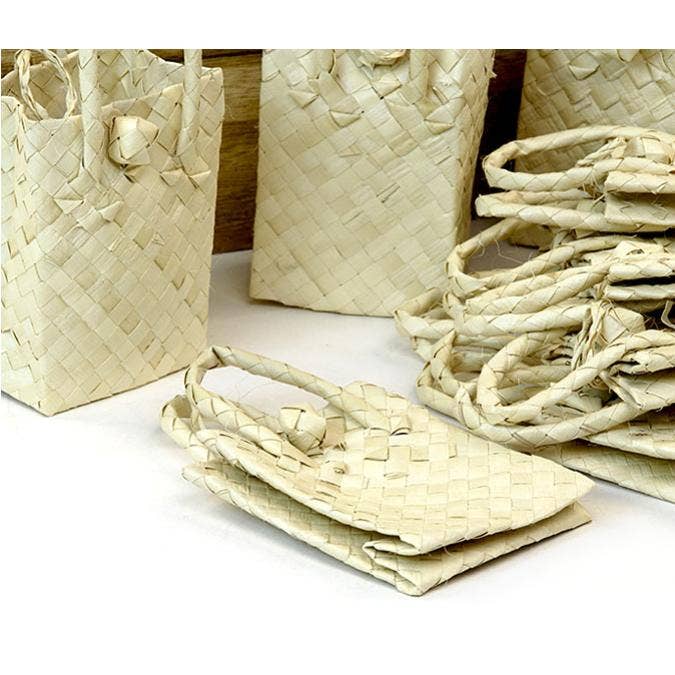 Buhi Imports - Wholesale Party Favor Bag/Box - Palm Leaf Favor bag