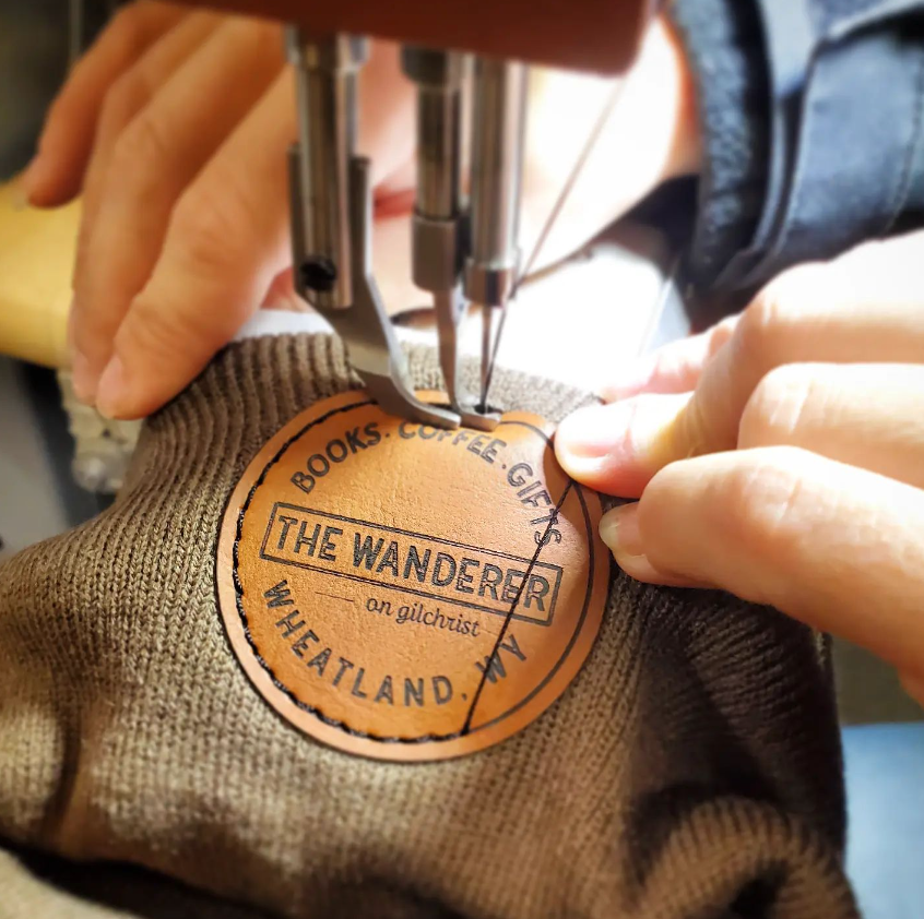 Mad River – Engroshandel Trucker hat - Unisex – Richardson 112 Trucker Hat m/Custom Round Kunstlæder Patch11