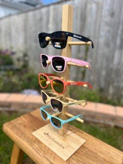 Eco Beach Ltd – Großhandel Sonnenbrille – Unisex – Bamboo BioSunnies Ausstellungsstand0