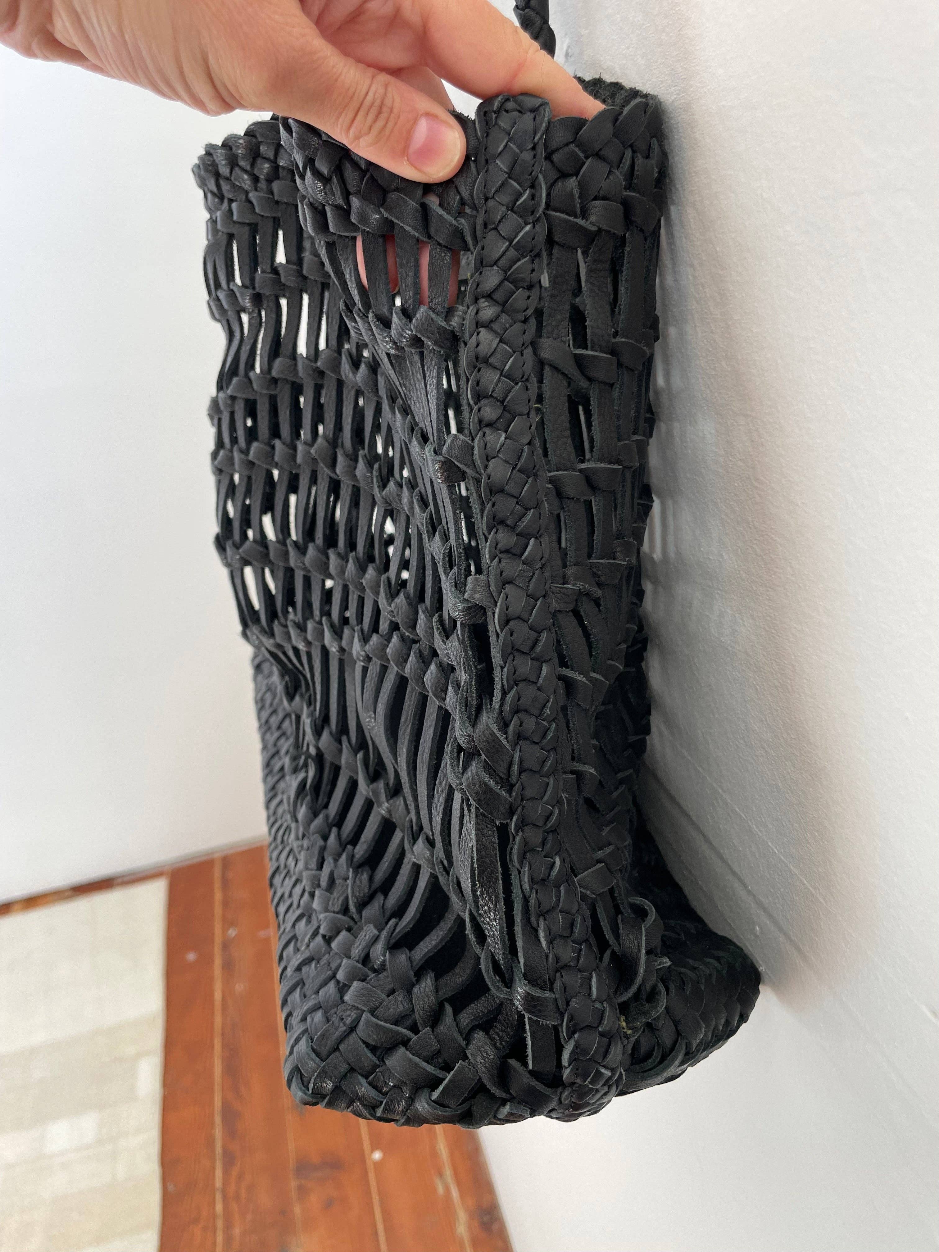 Happy French Gang – wholesale Beach bag – Luni Leather Woven Black Bag4