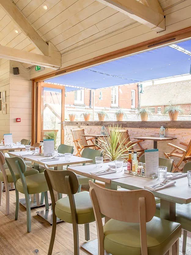 Weymouth 51 Hot Sauces – Engroshandel Hot sauce – Rockfish Oyster Drizzle Fermenteret vegansk chilisauce 220ml5