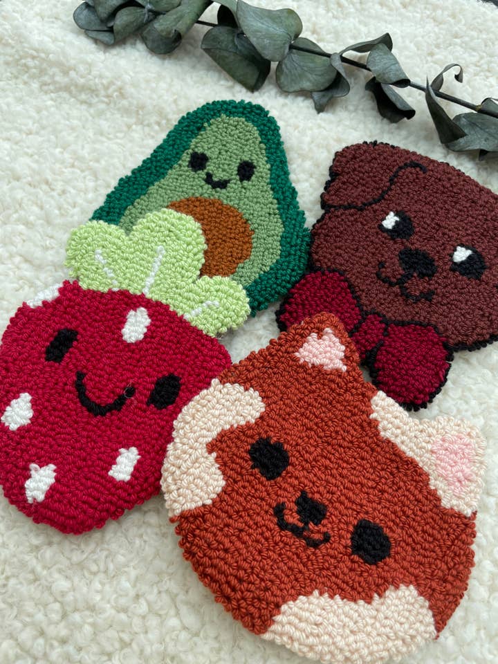 Mug Rug | Tassenteppich Avocado / Erdbeere / Hund / Katze für den Großhandel von Mildstormcrafts