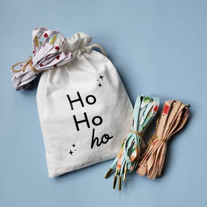 Maison Alice - Wholesale Shoelaces - Women's - Gift box with 3 fabric laces + Christmas pouch3