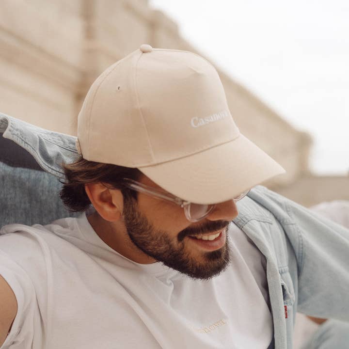 Un baiser français s'il vous plaît – Großhandel Basecap – Unisex – Beige Baumwollkappe für Herren2