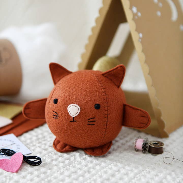 Lav din egen egern Filt Craft Kit for engroshandel hos Clara and Macy