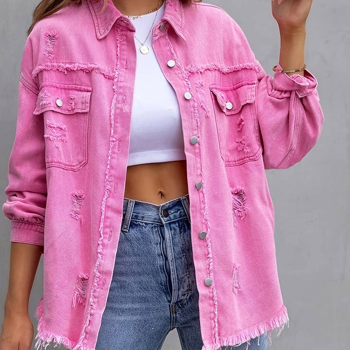 Veste en jean vintage surdimensionnée et usée pour femmes pour la vente par EmberLoom
