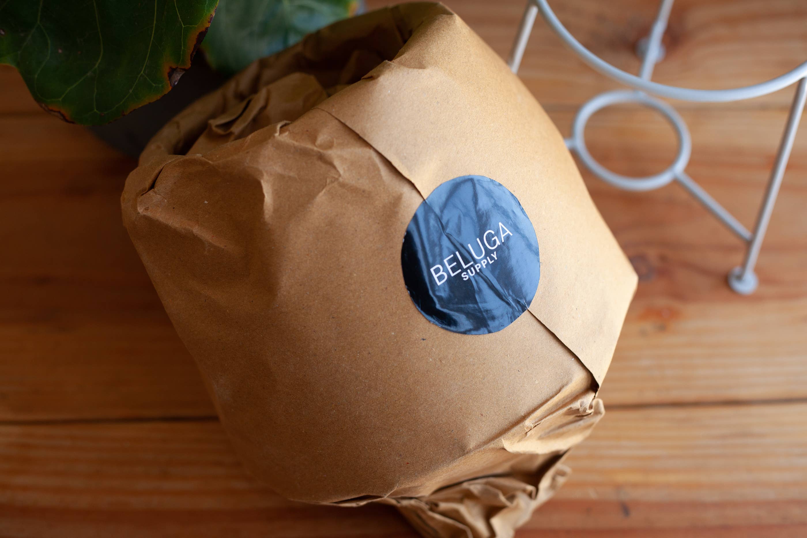 Beluga Supply Company - Wholesale Plant Pot - Terra Cotta Planter Pot w/ Metal Stand (Large)5