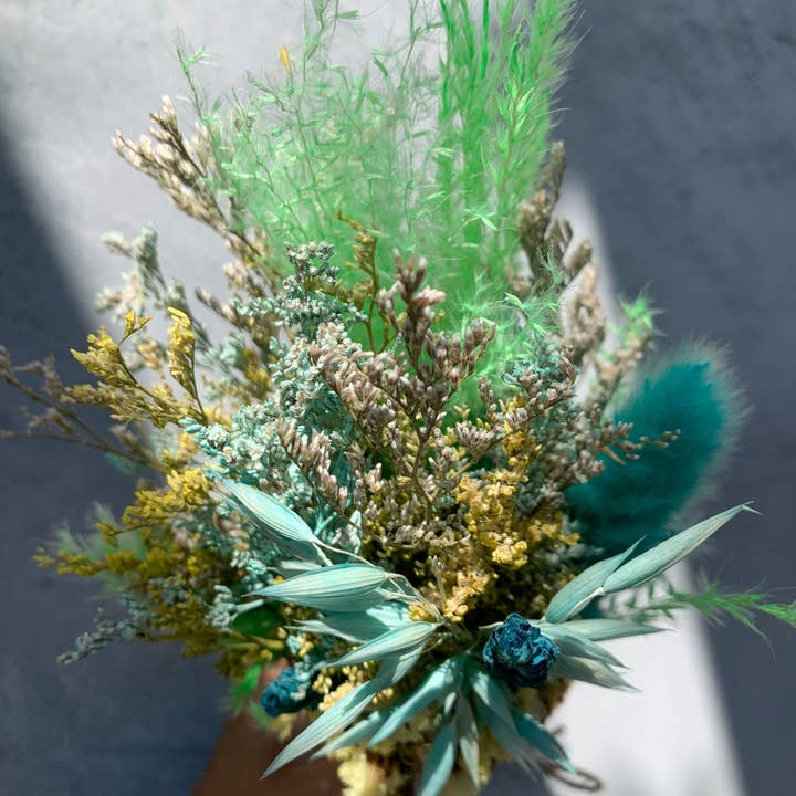 Wildflower Co. - Wholesale Dried/Pressed Flowers - Vibrant Dried Flowers Burlap Bouquet