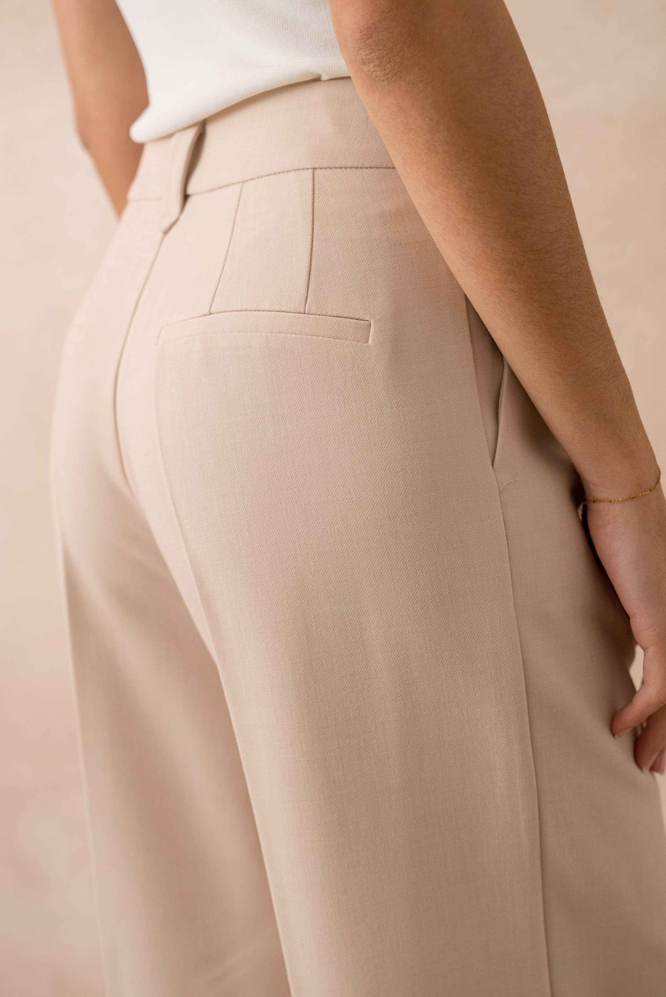 Attentif Paris - Vendita all'ingrosso Pantaloni eleganti - Donna - [Aura] Pantaloni ampi a vita alta con pinces25