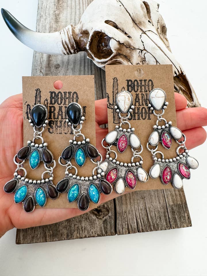 Boucles d'oreilles Western Dangle Post Stone pour la vente par Boho Ranch Shop