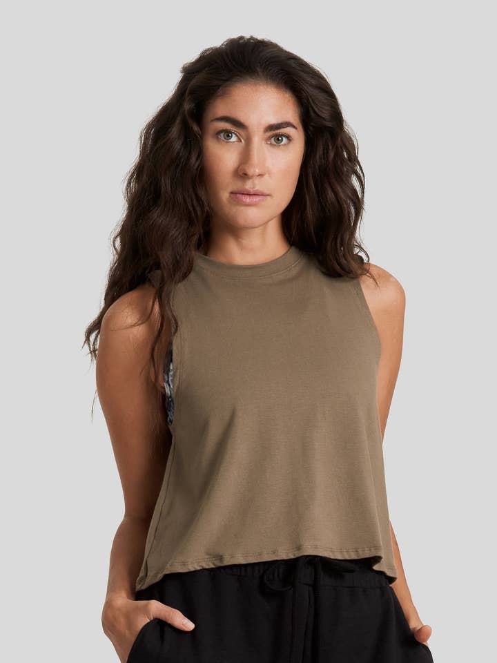 Colheita de Mika em Olive por atacado de DAUB