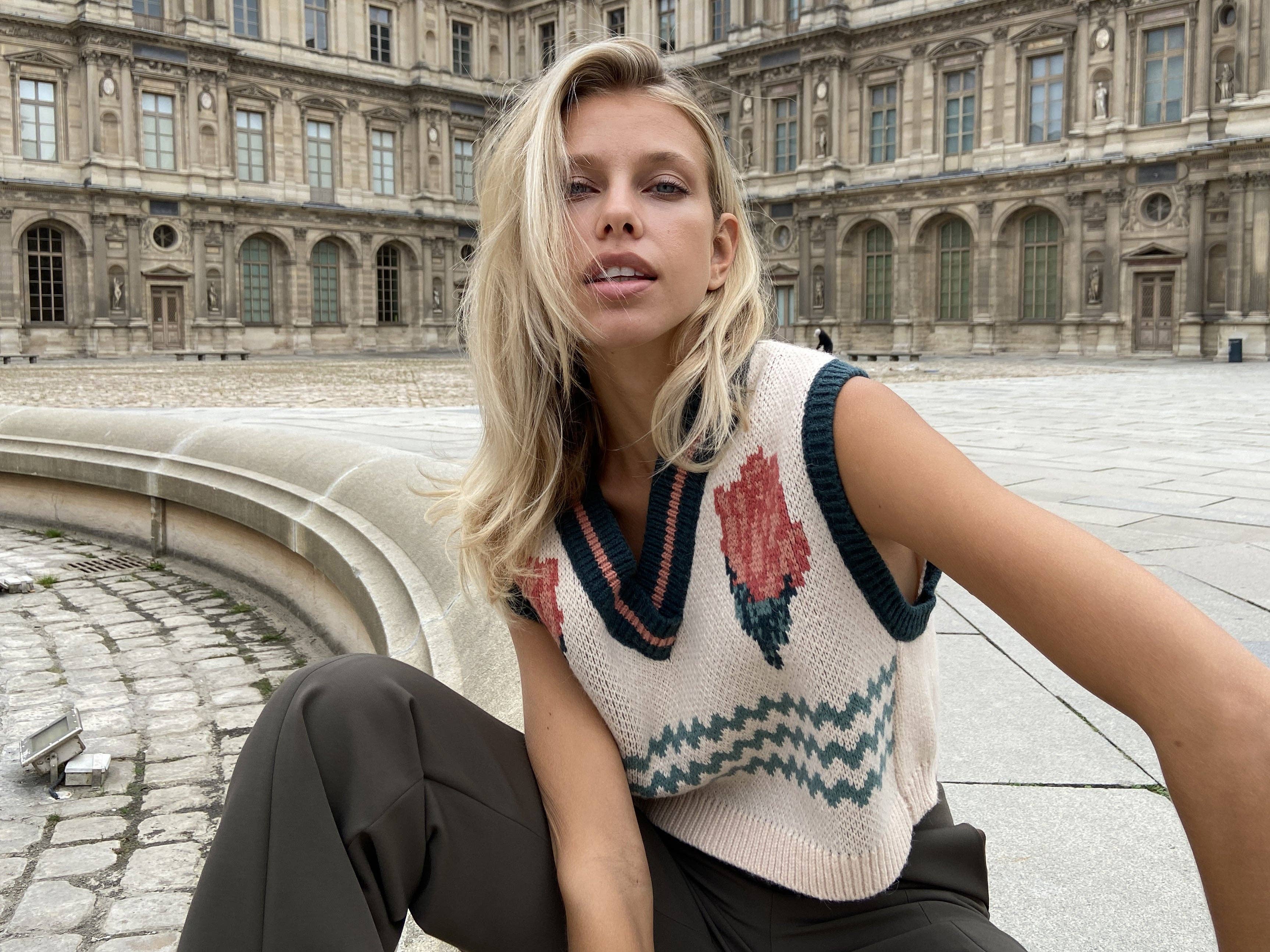 SUNDAY LIFE - Wholesale Knit Sweater - Women's - Norah Oversized Loose Fit Vintage Twisted Sleeveless Pullover2