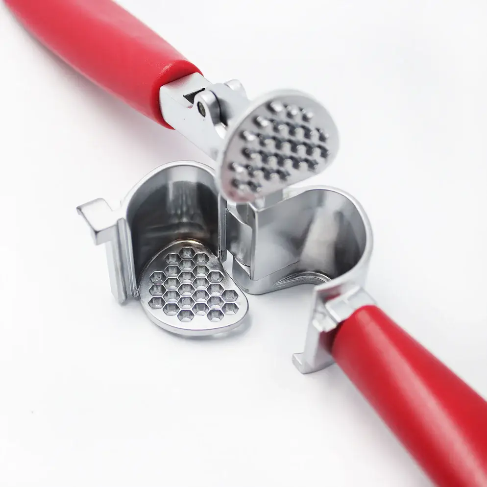 Gusto Inc - Wholesale Kitchen Tool/Gadget - The EZEE Garlic Press W/ Honeycomb Press Technology6