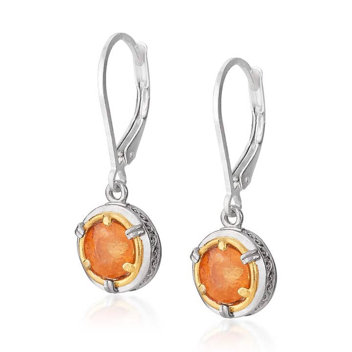 Petite mandarijn-granaat oorbellen met 18k gouden vermeil voor wholesale door Anatoli Jewelry