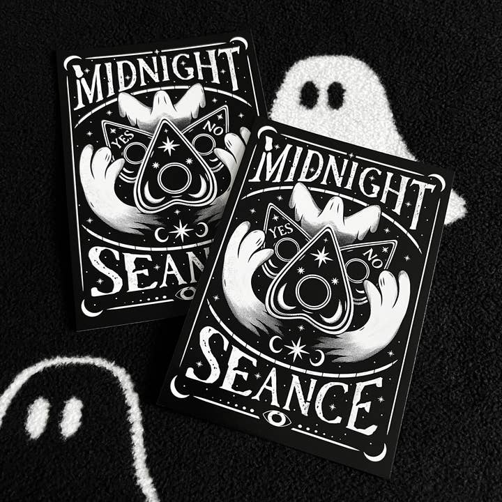 Carte postale Midnight Seance Ghost pour la vente par October 31st
