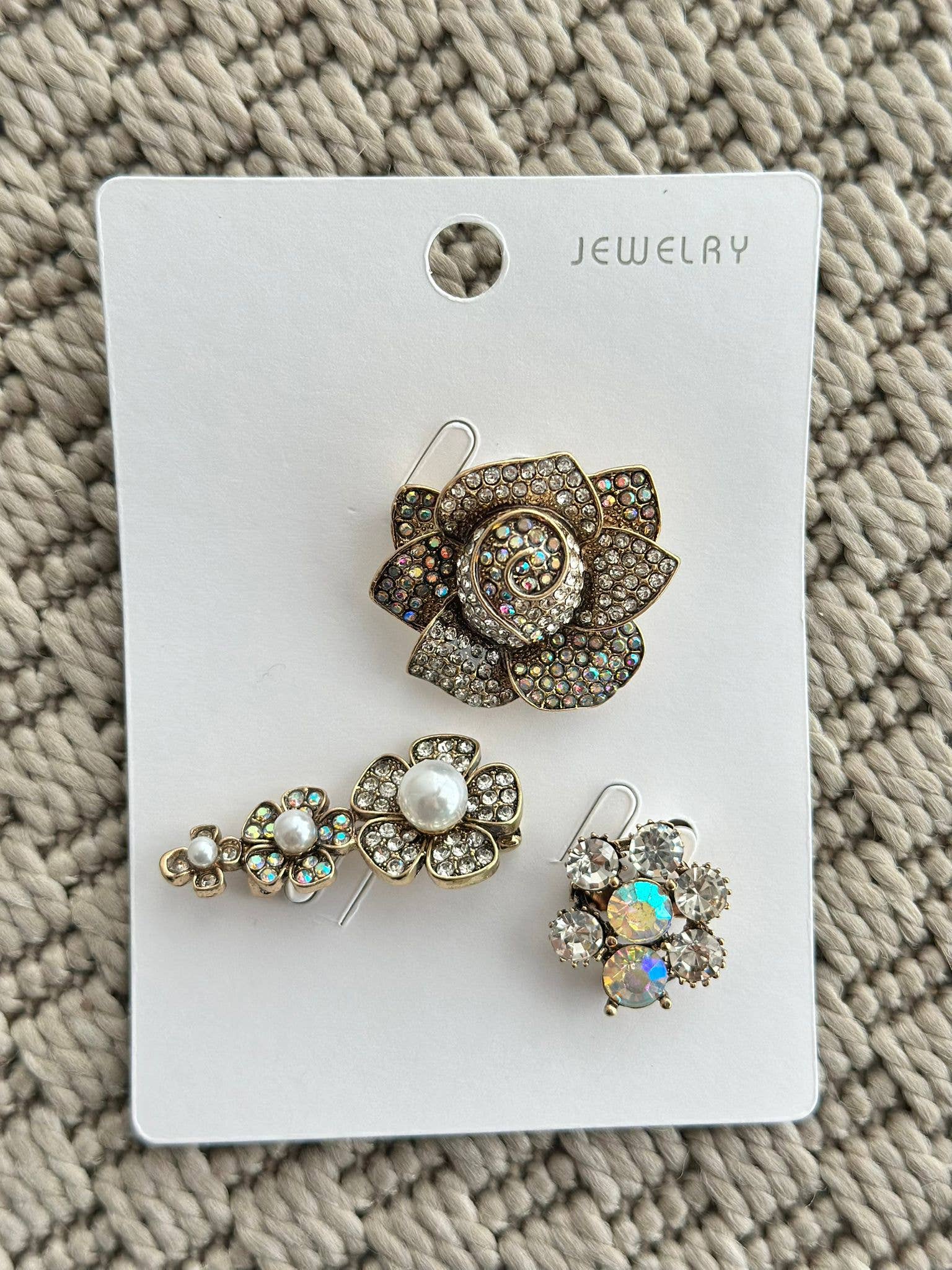 ADORA - Wholesale Brooch - set of 3 flower pins