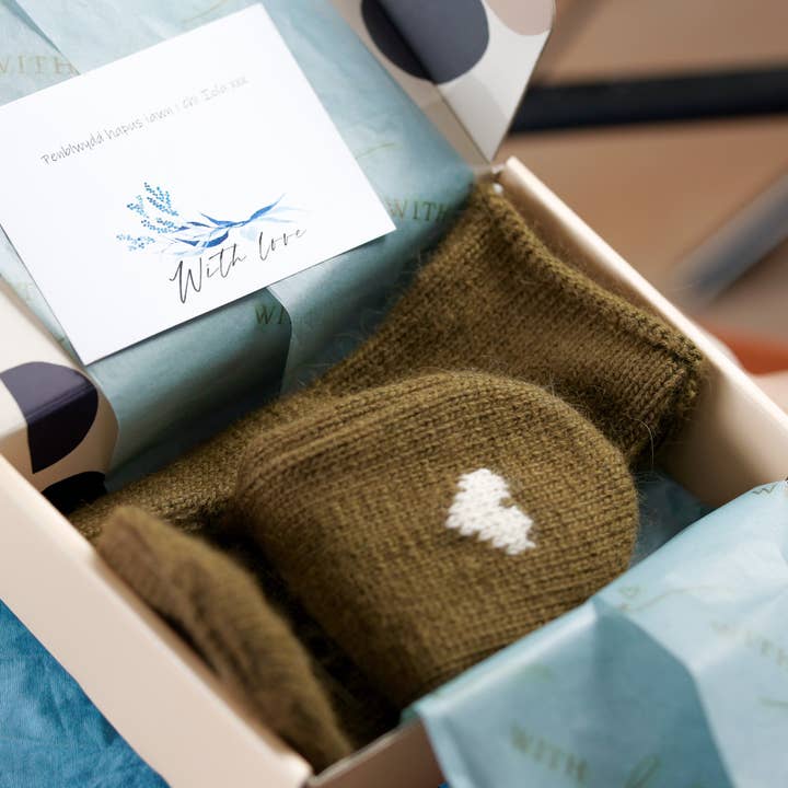 Cosy Alpaca Wool Heart Mittens for wholesale by Studio Hop