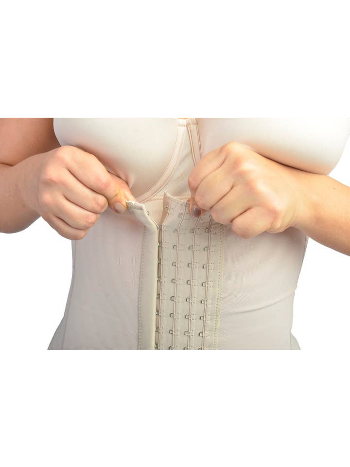 Anna Marye - Vente Sous-vêtements sculptants – femme - Gaine Lipo sans bretelles - 4 crochets - entrejambe ouvert3