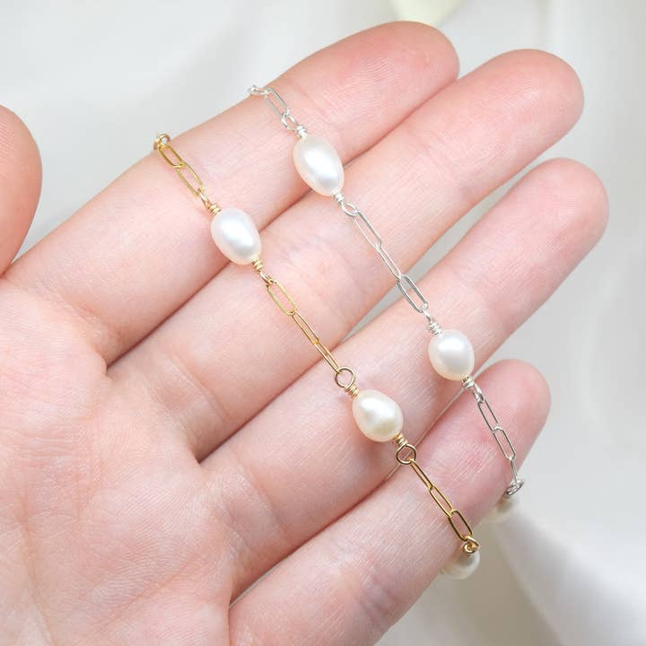 Bracelet Lys pour la vente par LK Jewelers