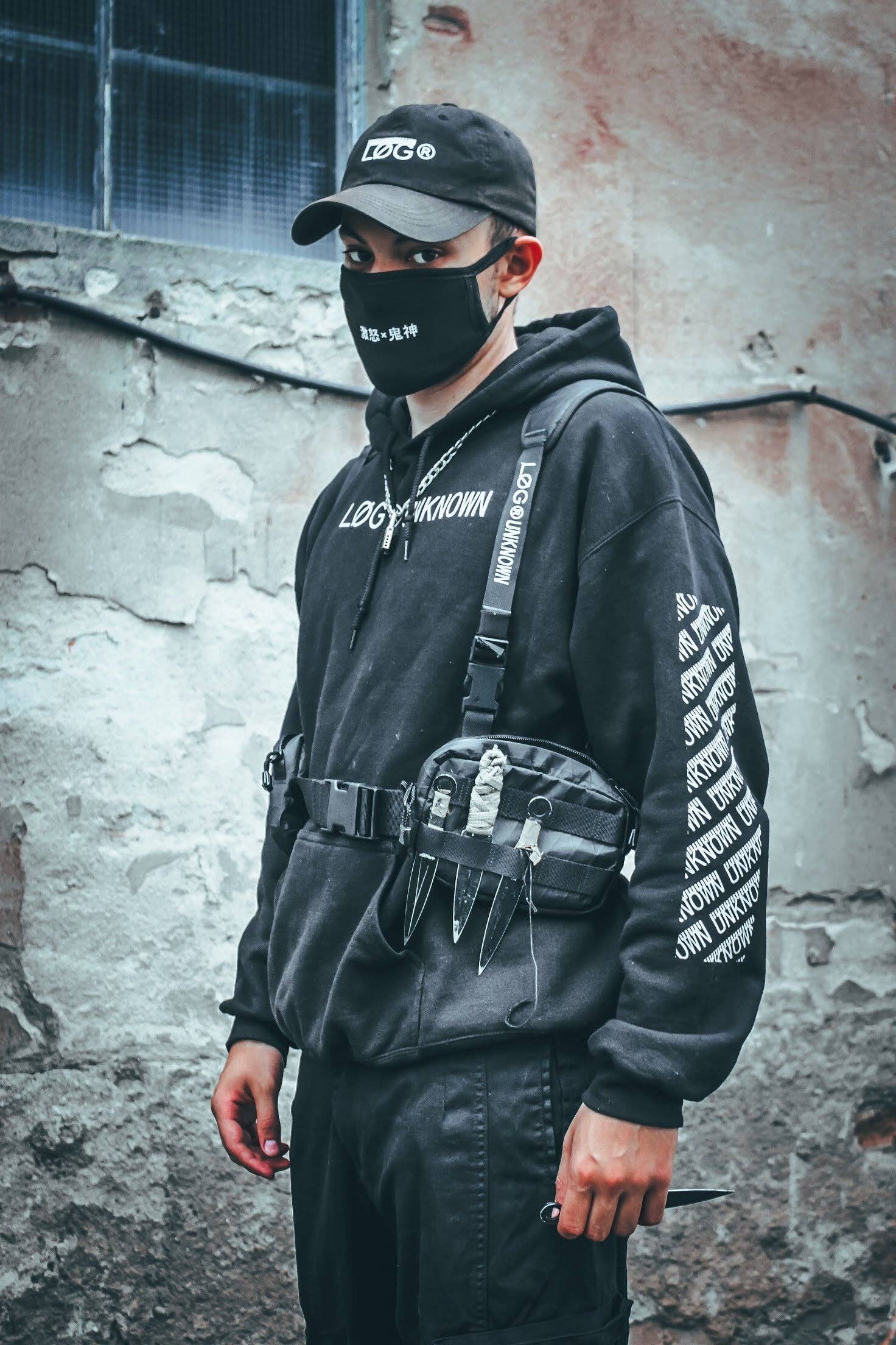 Logunknown - Wholesale Hoodie - Unisex - LOGUNKNOWN ESSENTIAL HOODIE 1.01