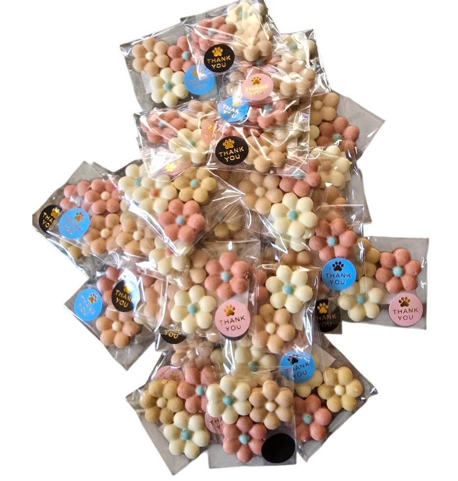 Manufaktur Sweet Crunchy Bit® Handmade DogFood 🐾 - Wholesale Pet Treats - Dog - Flower Praline (FoodTopping)
