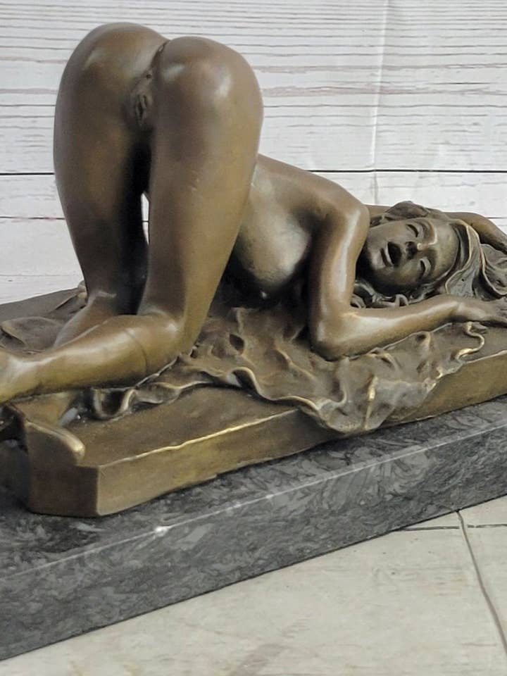 Escultura de Bronze Erótica de Nudez Estátua de Rapariga de Joelhos 7" x 11" por atacado de Bronzhaus