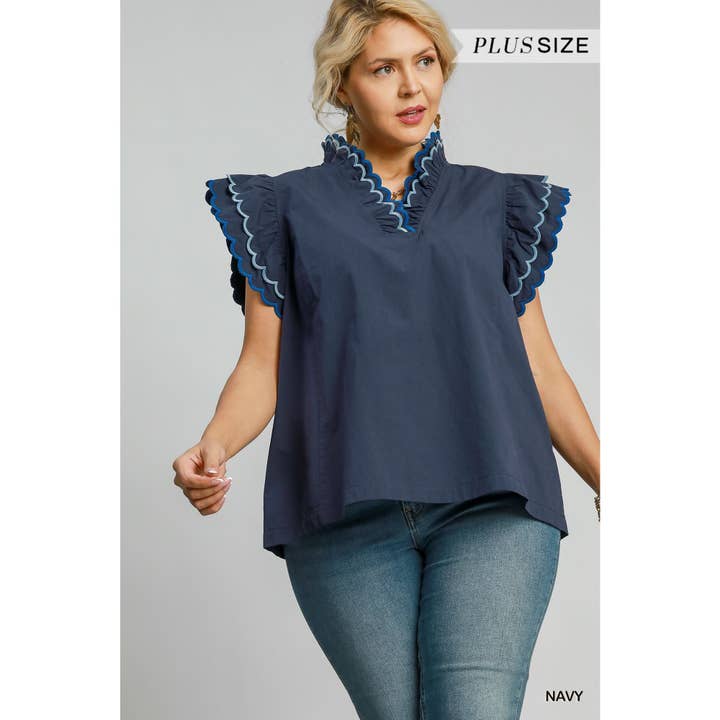 PLUS Oberteil mit Muschelausschnitt und Ärmeln für den Großhandel von STYLE USA