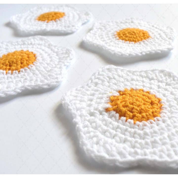 TOMOPOD LLC - Wholesale Coasters - Crochet Fried Egg Coaster Set of 4, Farmhouse Table Decor1