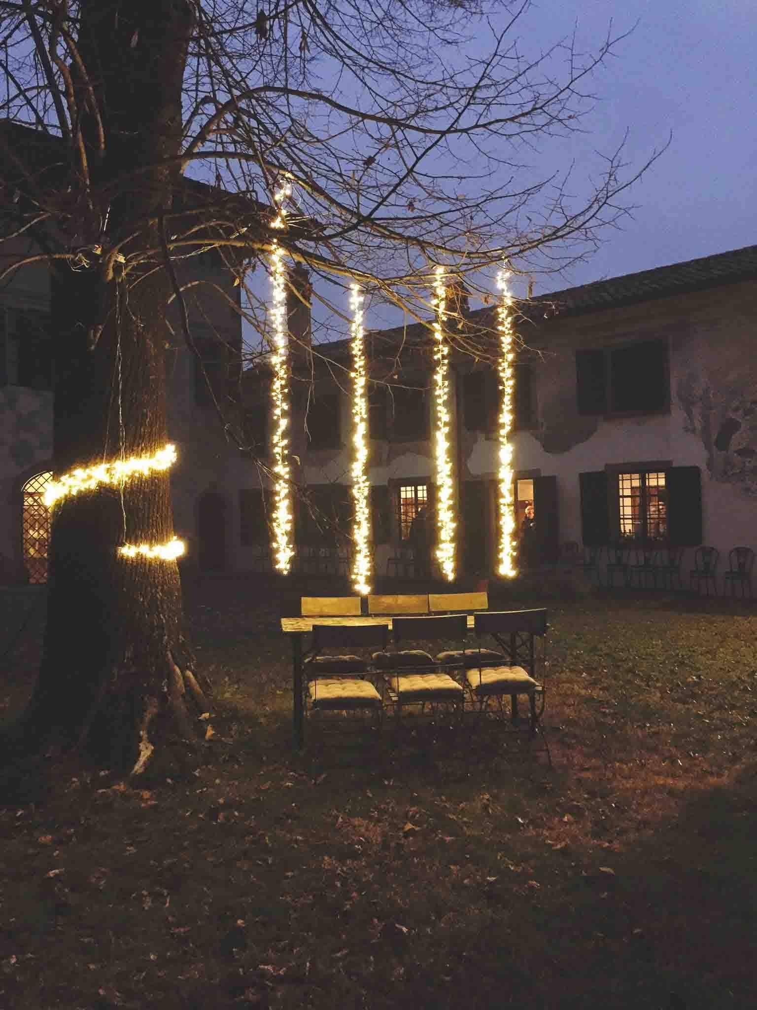 Fiorirà un giardino - Wholesale String Lights - 300 LED Waterfall Current Int/Ext Plug 3 M3