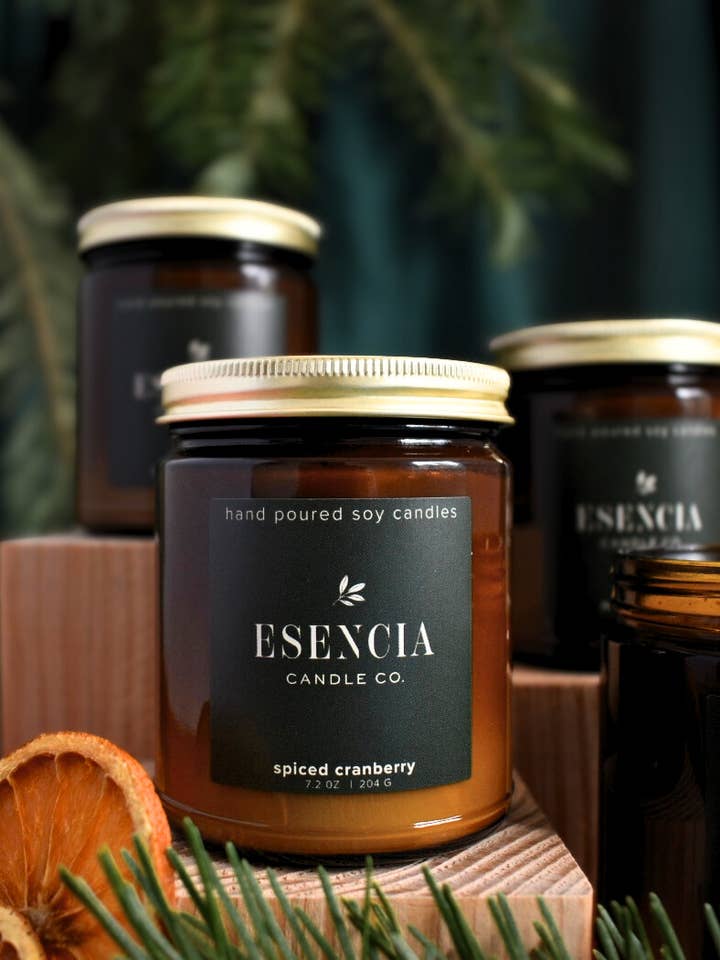 Bougie de soja épicée aux canneberges pour la vente par Esencia Candle Co.