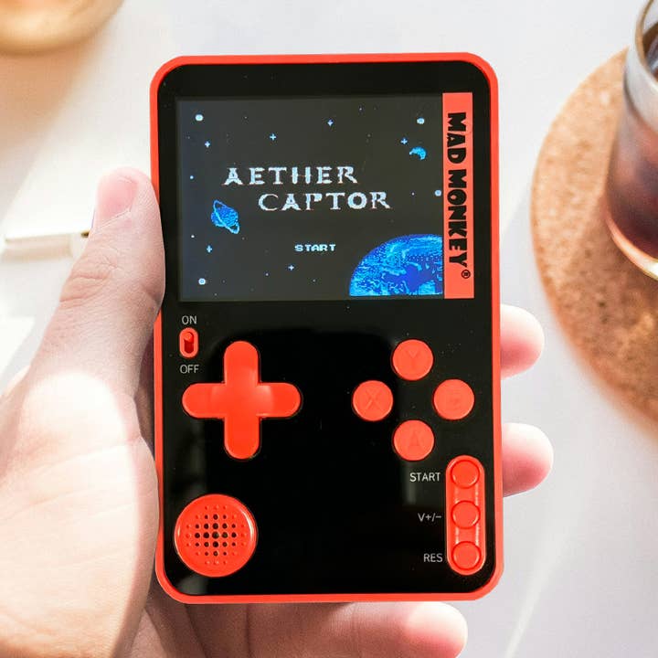 Mad Monkey - Retro Slim Console - incl. 300x 8-Bit Games for wholesale by Mad Monkey GmbH