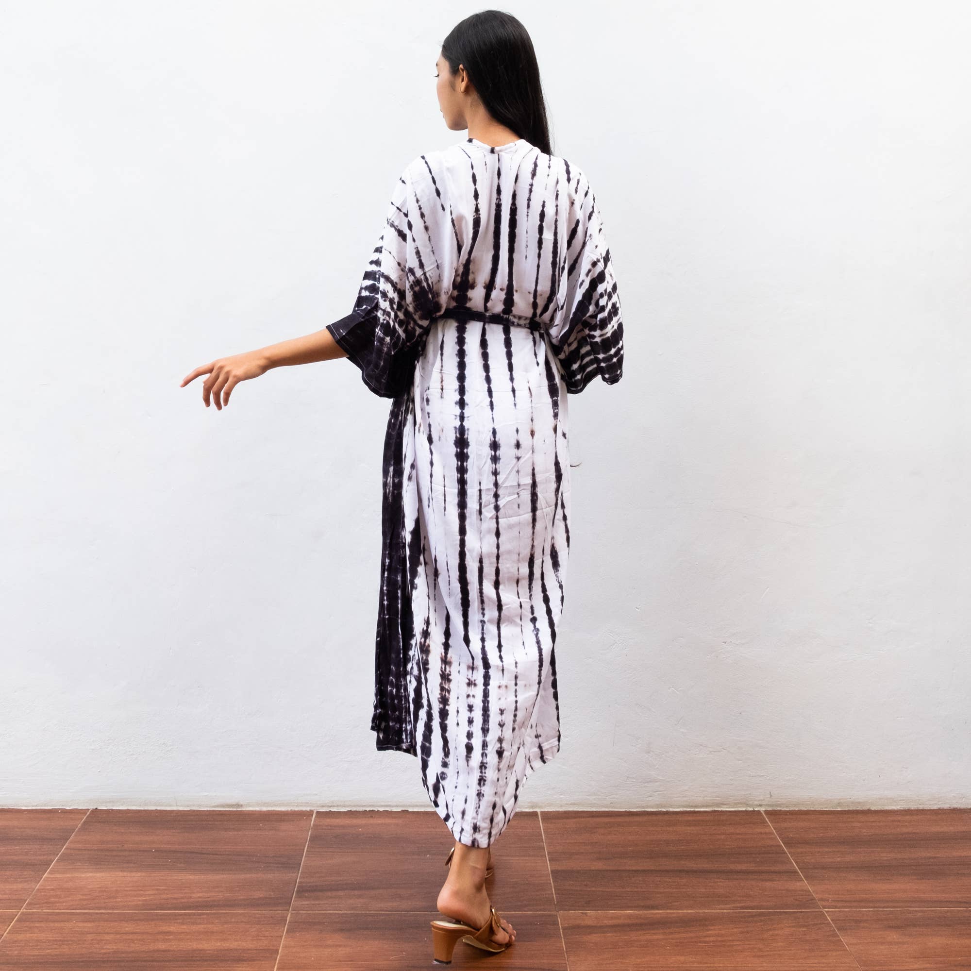 Bali Harvest - Wholesale Swim Cover Up - Women's - Tie Dye Kimono Cover Up (White Black) - Bikini Beach Robe4