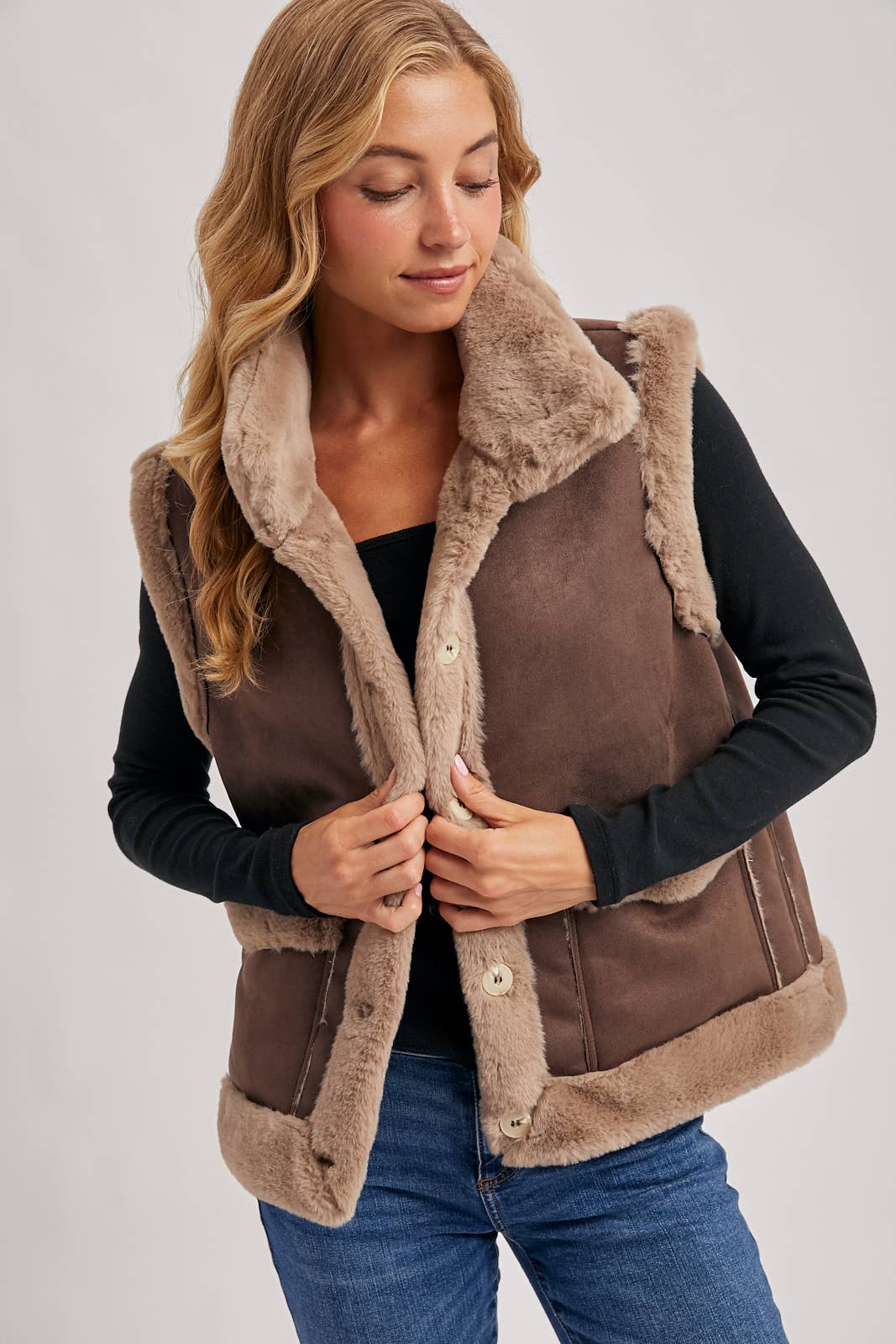 Bluivy - Wholesale Outerwear Vest - Women's - FAUX SUEDE WITH FAUX SHEARLING LINING TRIM VEST3