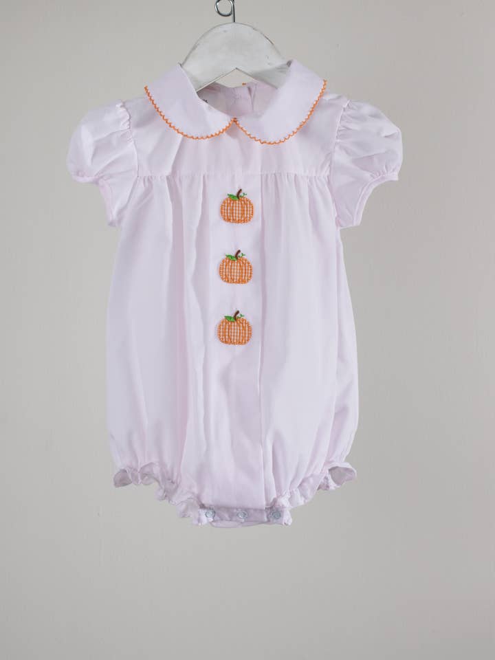 Barboteuse à bulles Little Pumpkin Leilani pour la vente par Baby Blessings Clothing