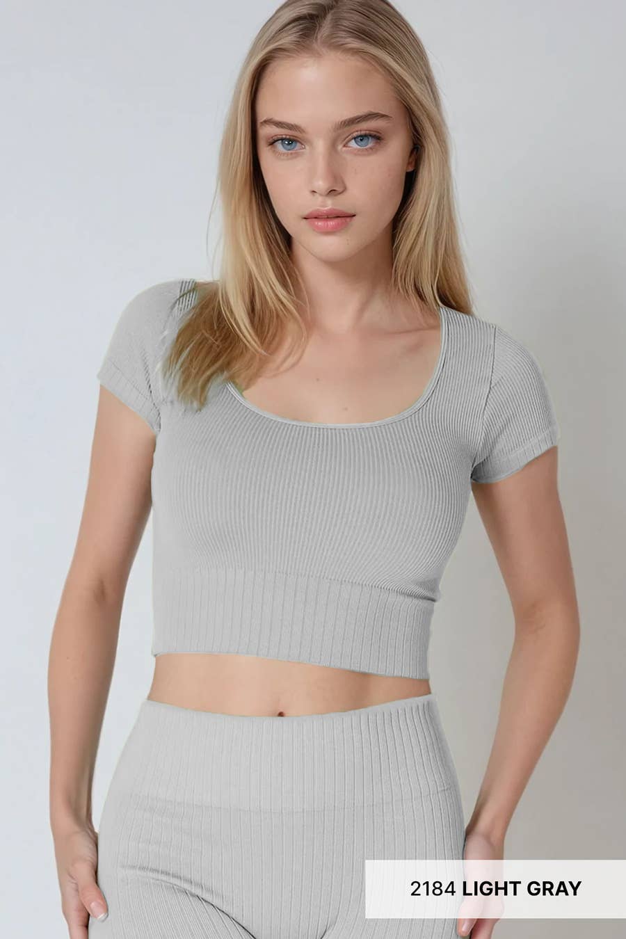 NIKIBIKI - Venta al por mayor Jersey corto de punto - Mujer - NS8230 - Top corto con cuello redondo14