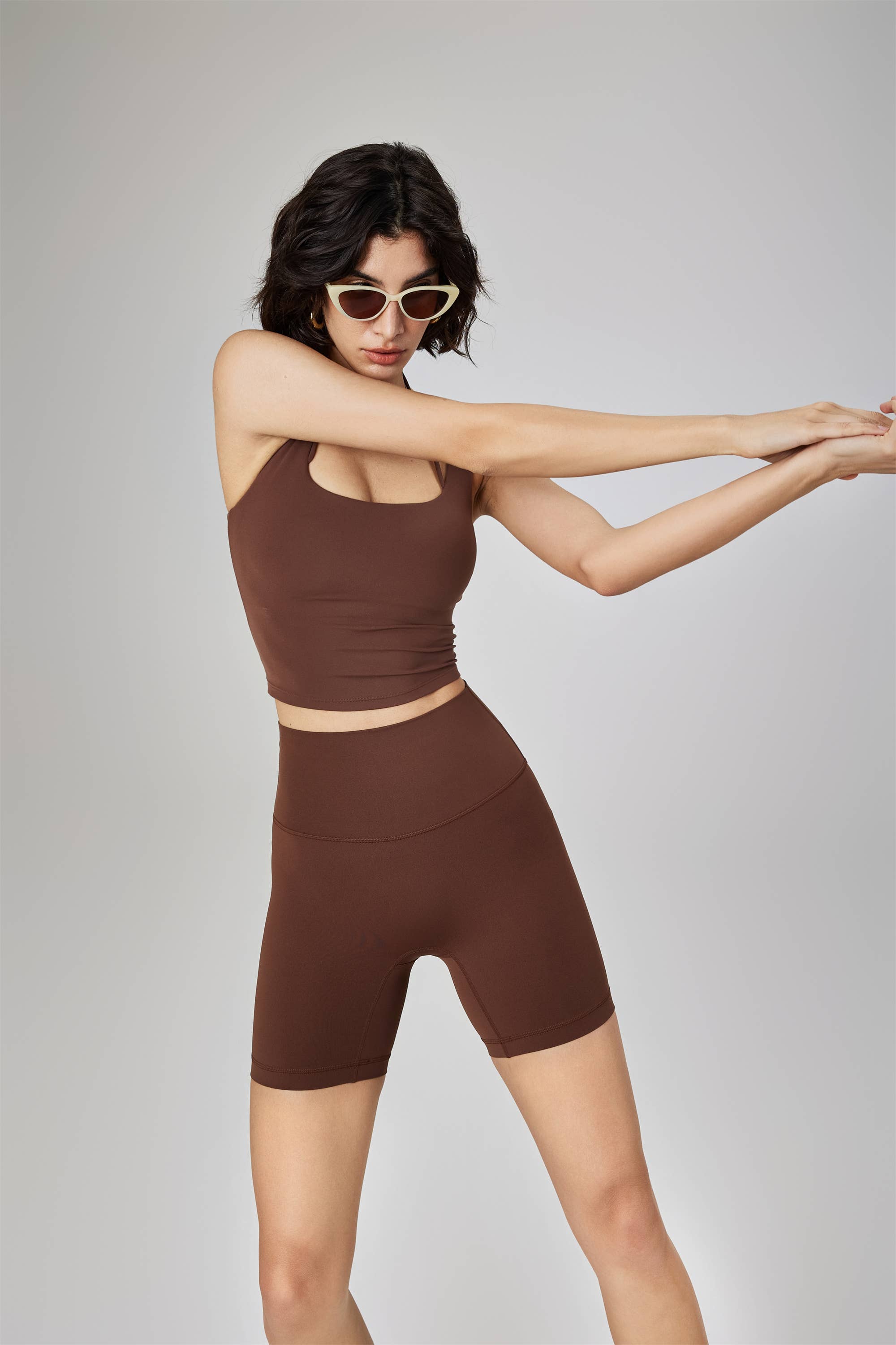 91thelabel - Vente Short de sport – femme - NOUVELLES couleurs ! Short de motard taille haute Luna à mi-cuisse 17