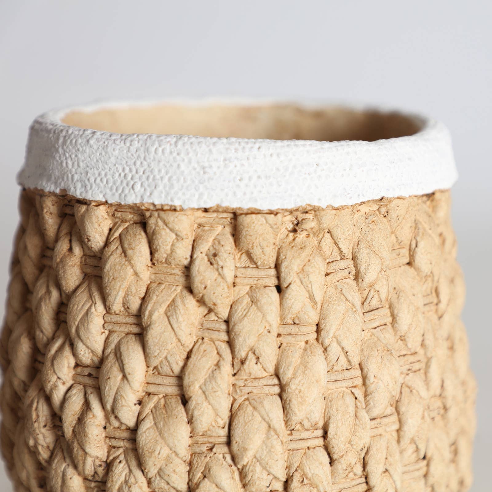 B&B – wholesale Kruka – Cementkruka, I Naturlig Färg, 16X16X14cm1