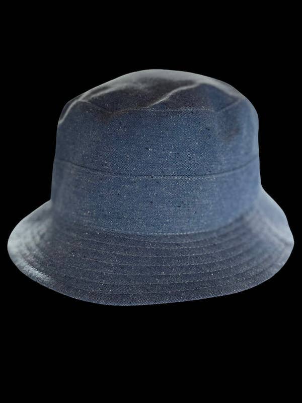 Cap Rena 1 for wholesale by Mecànico Atelier