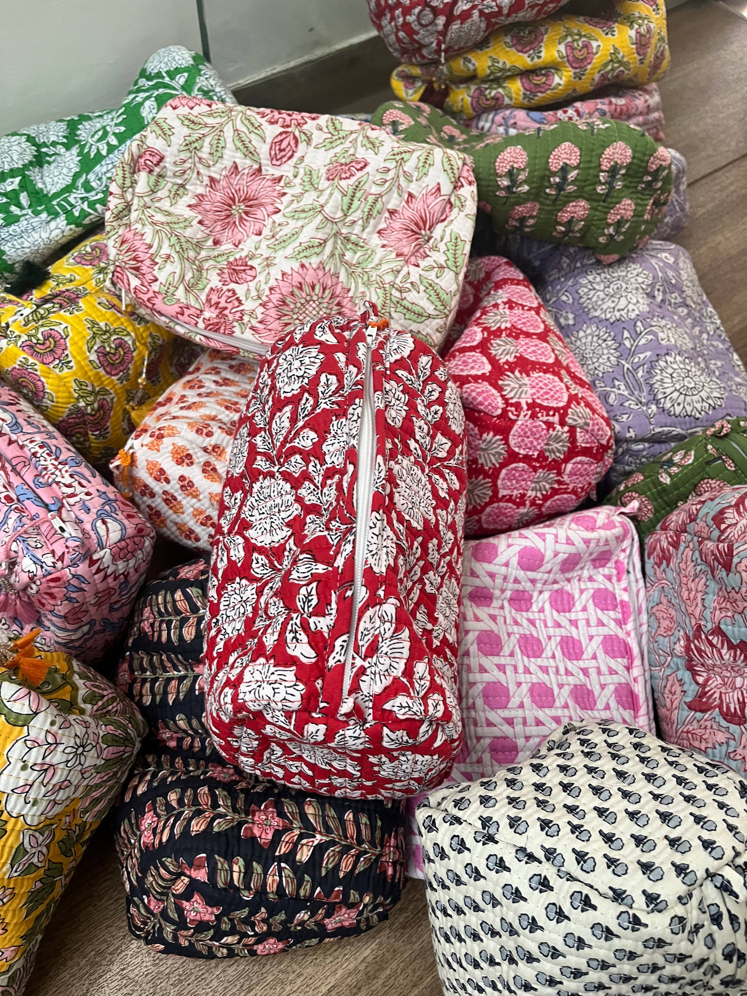 Meghcraft – Großhandel Schmink-/Kosmetiktasche – Personalisierte, gesteppt bedruckte Baumwoll-Kosmetiktaschen, 3er-Set6