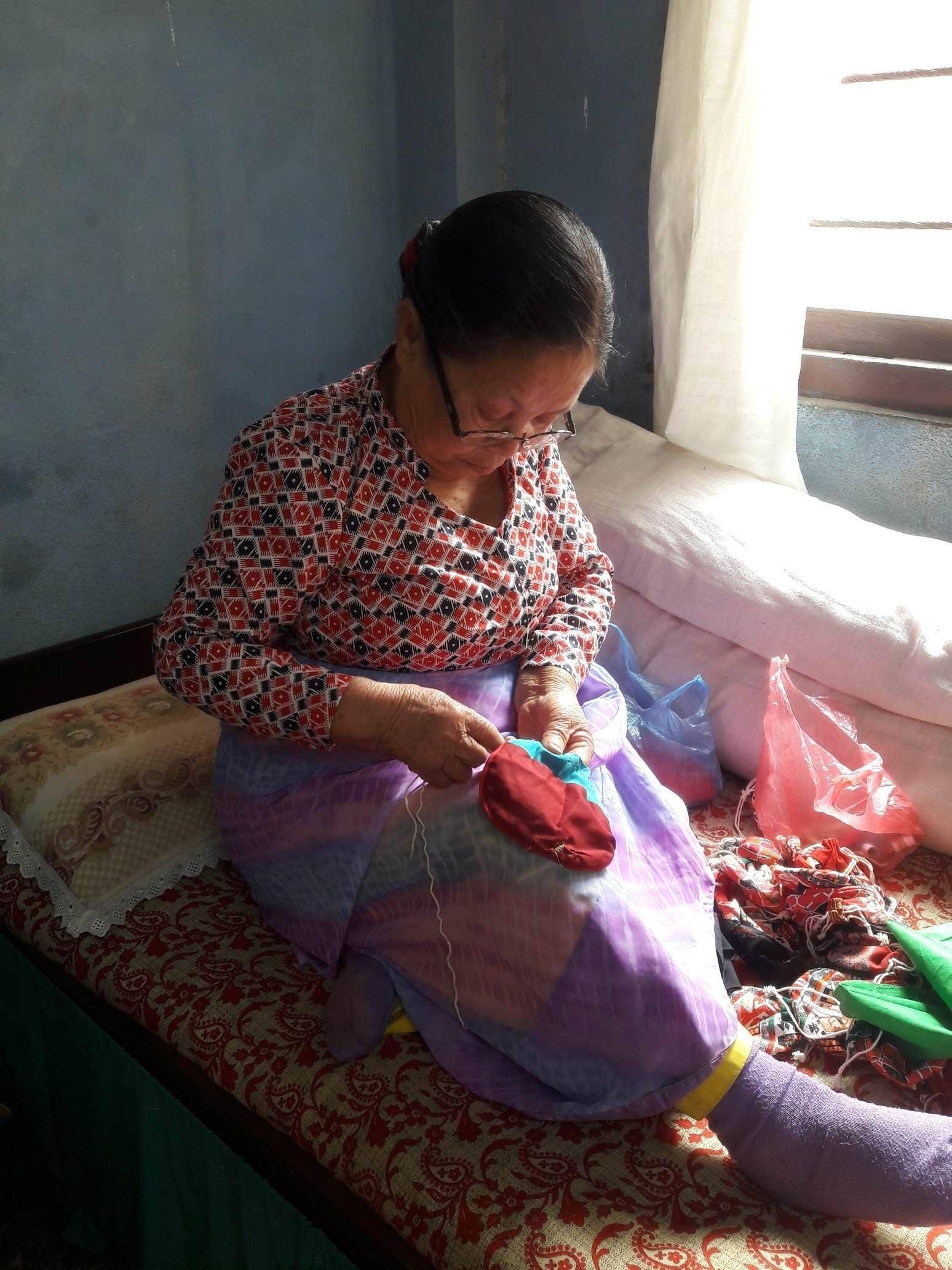 Himalayas Shop - Wholesale Beaded bracelet - Natural Green Emerald6