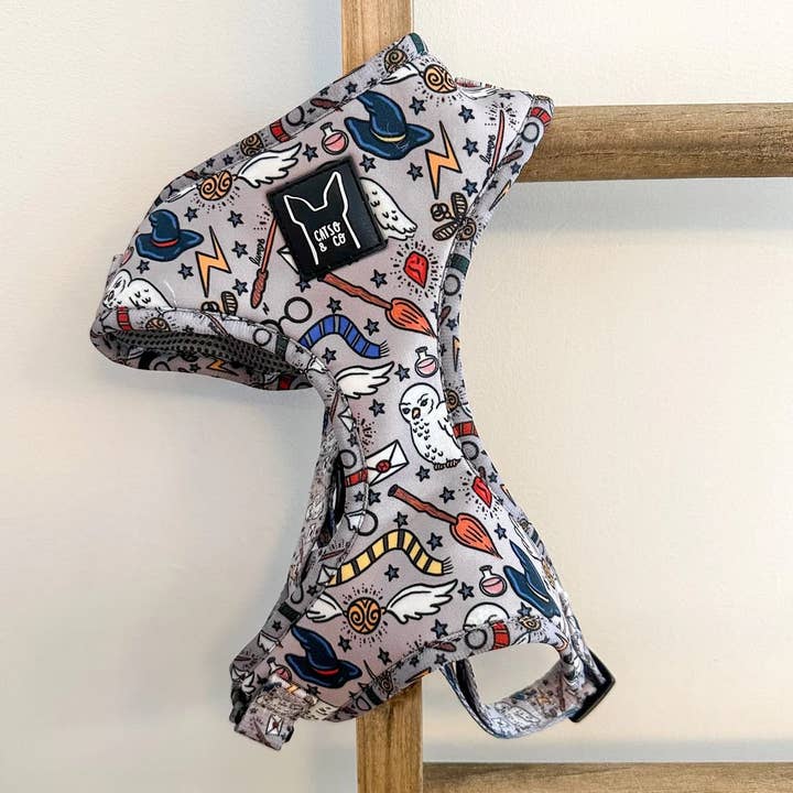 Abracadabra - Adjustable harness NEW for wholesale by Catso & co