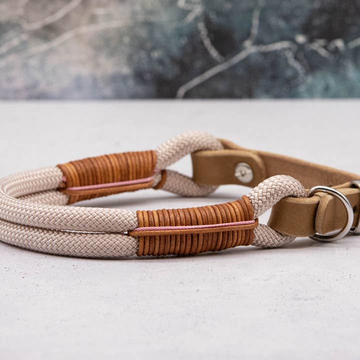 FOR LOVELY DOGS / Linda Jansen - Wholesale Pet Collar - Dog - Rosé Pearl Leather Tau Collar1