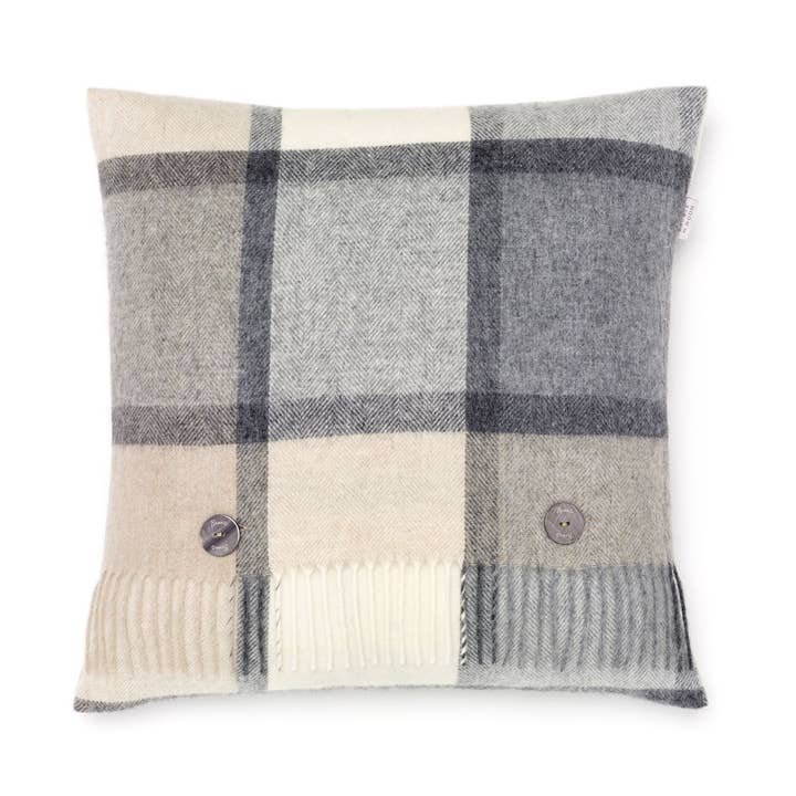 Bronte Moon - Wholesale Throw blanket - Classic Collection Merino Lambswool Throws and Pillows15