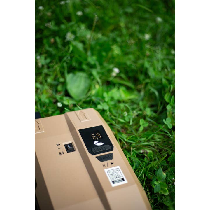 Paddle North - Wholesale Inflatables - Powered Superior Inflator8