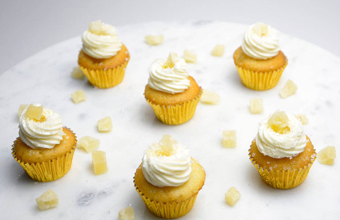 Aloha Bites - Wholesale Cupcake - Cupcakes - Signature Hawaiian Mini 13